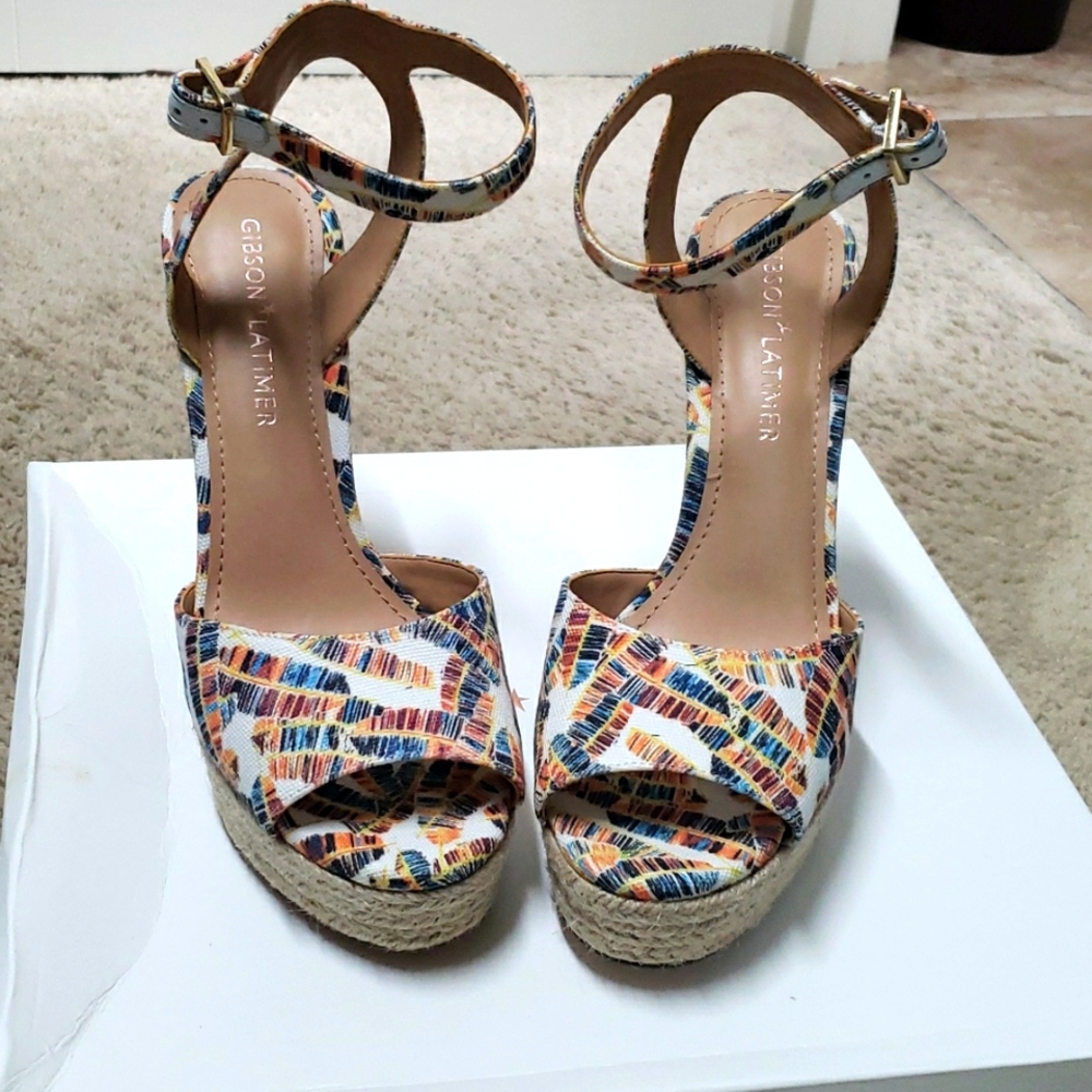 Platform heeled sandal